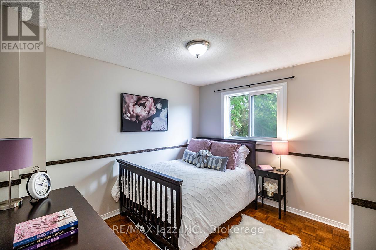 2 Barrow Court, Whitby, Ontario  L1P 1E4 - Photo 23 - E13431684