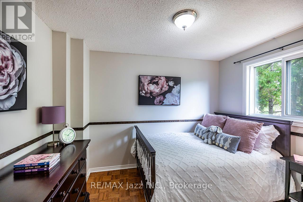 2 Barrow Court, Whitby, Ontario  L1P 1E4 - Photo 24 - E13431684