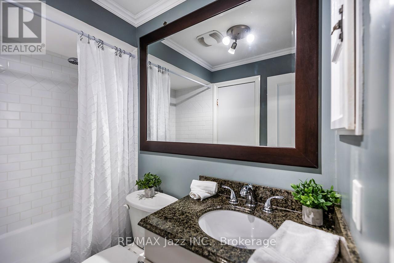 2 Barrow Court, Whitby, Ontario  L1P 1E4 - Photo 27 - E13431684