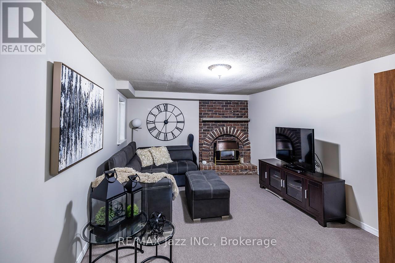 2 Barrow Court, Whitby, Ontario  L1P 1E4 - Photo 30 - E13431684