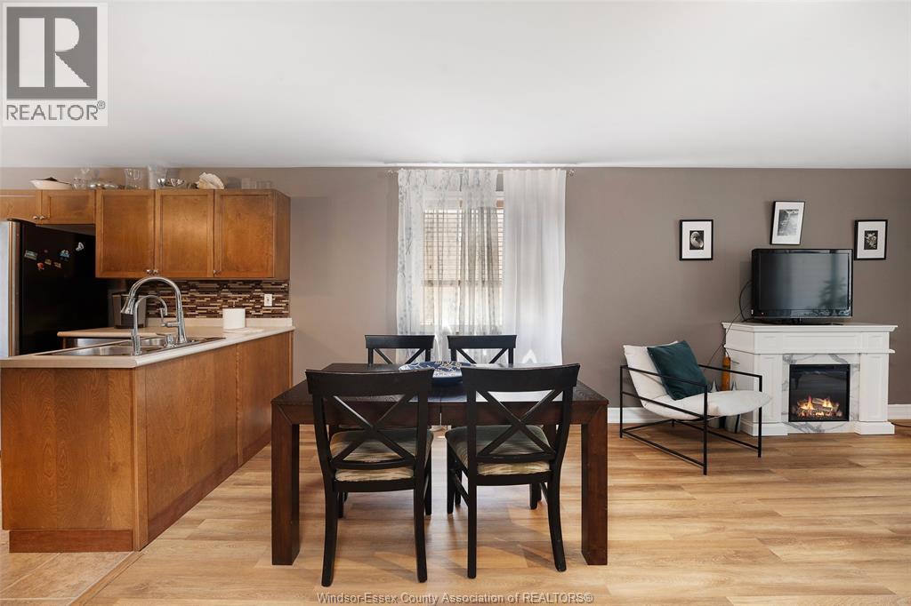 2341 Radcliff, Windsor, Ontario  N8P 1V5 - Photo 8 - 26013759