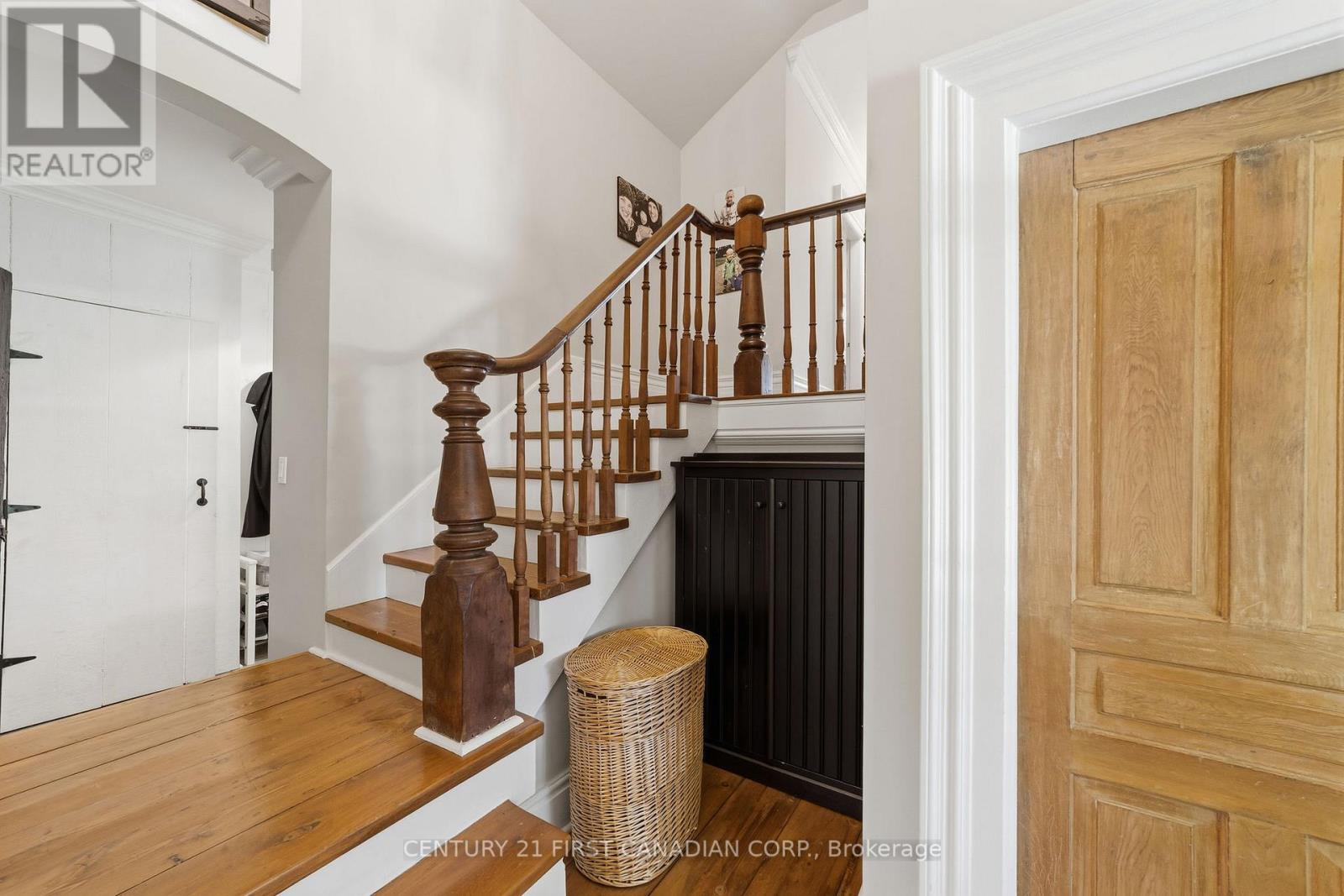 8346 Parkhouse Drive, Strathroy-Caradoc, Ontario  N0L 1W0 - Photo 23 - X13431782