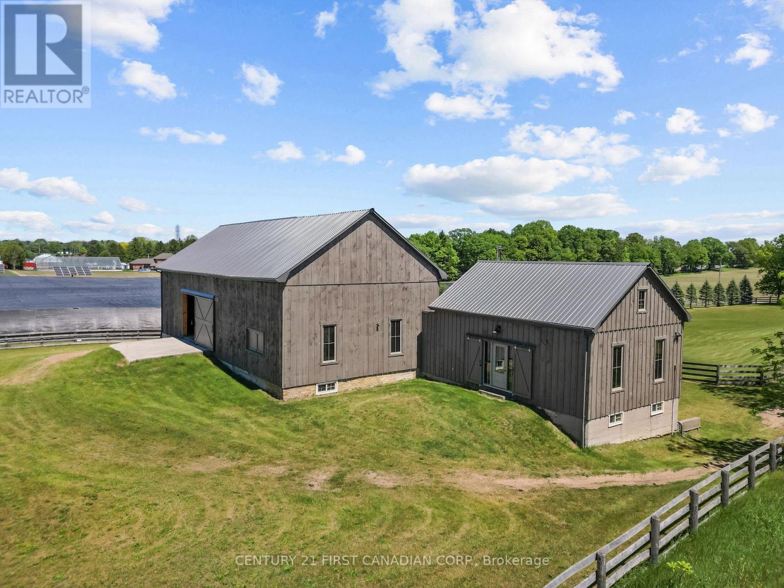 8346 Parkhouse Drive, Strathroy-Caradoc, Ontario  N0L 1W0 - Photo 36 - X13431782
