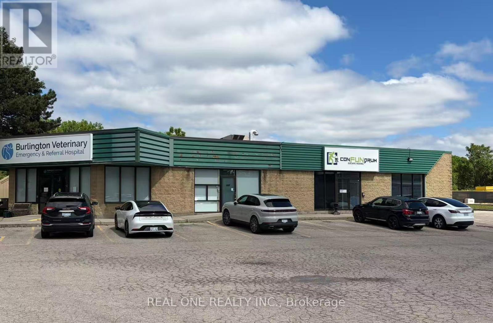 102 - 775 WOODVIEW ROAD, Burlington, Ontario