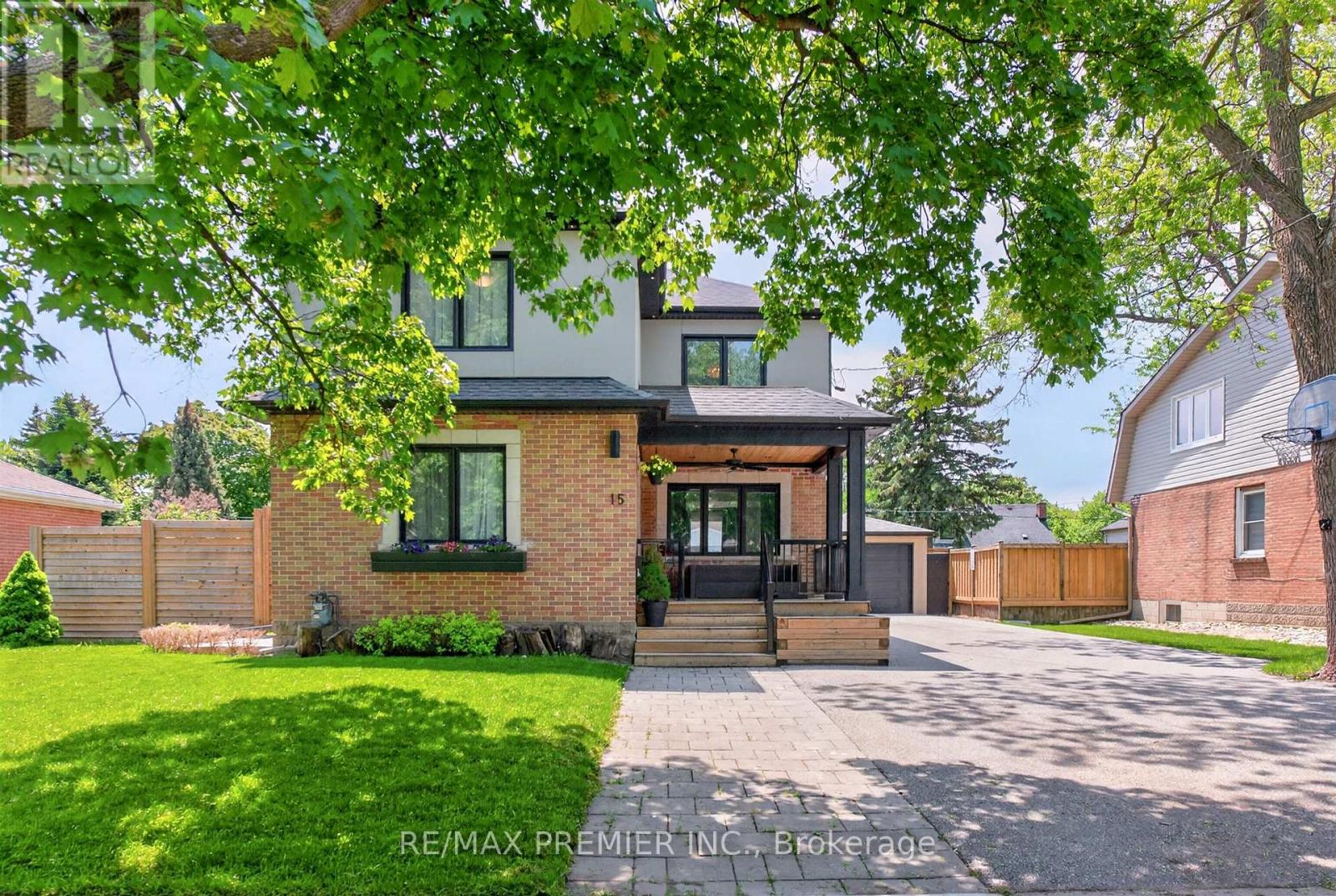 15 Fern Street, Brampton, Ontario  L6Y 1X3 - Photo 1 - W13431194