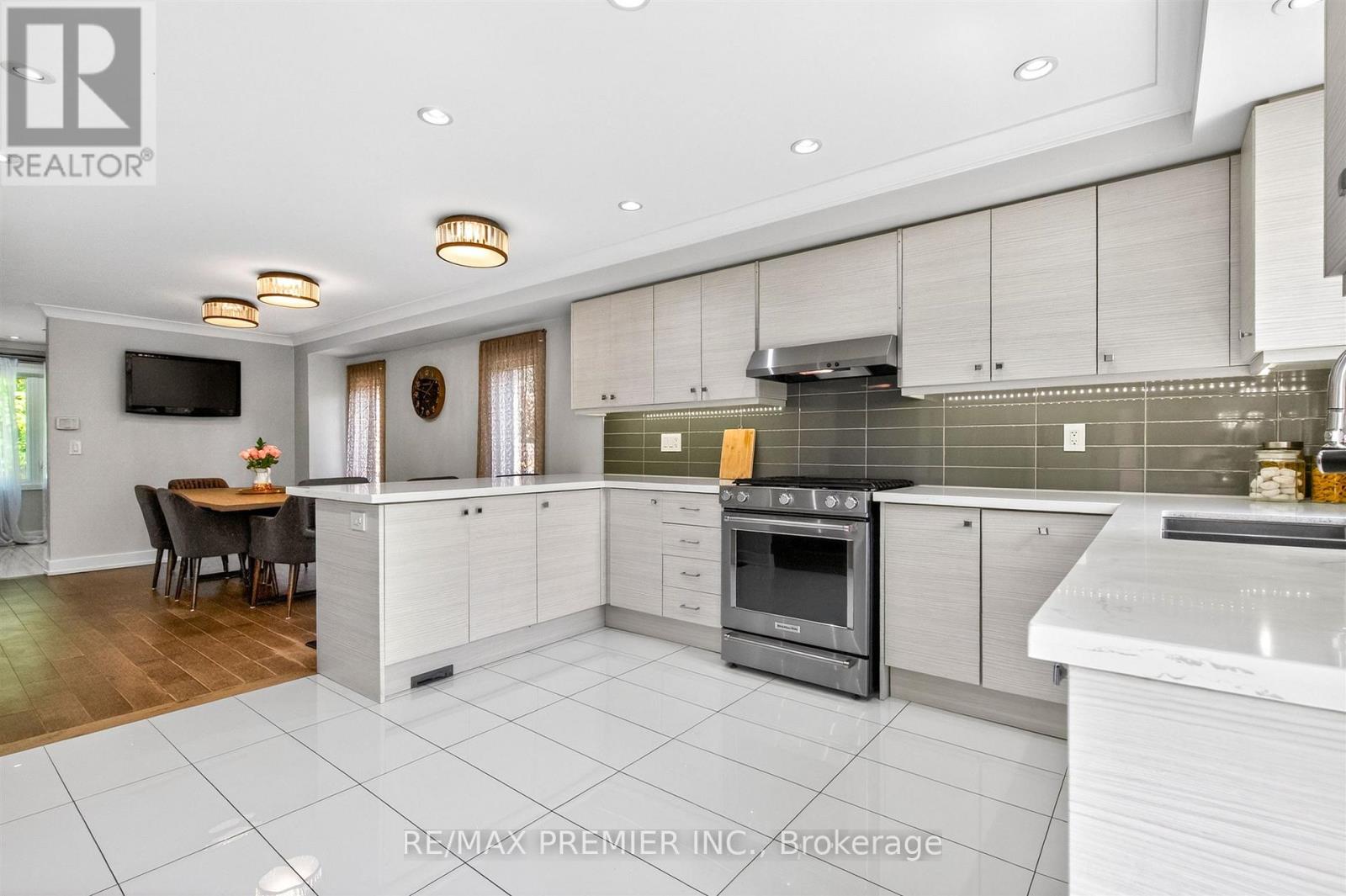 15 Fern Street, Brampton, Ontario  L6Y 1X3 - Photo 18 - W13431194