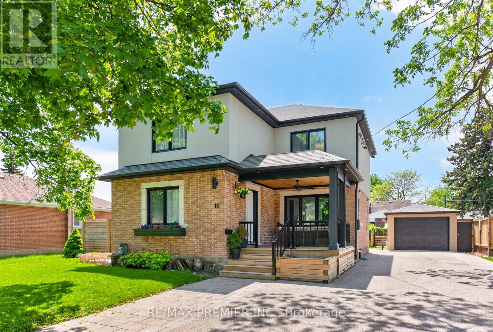 15 Fern Street, Brampton, Ontario  L6Y 1X3 - Photo 2 - W13431194