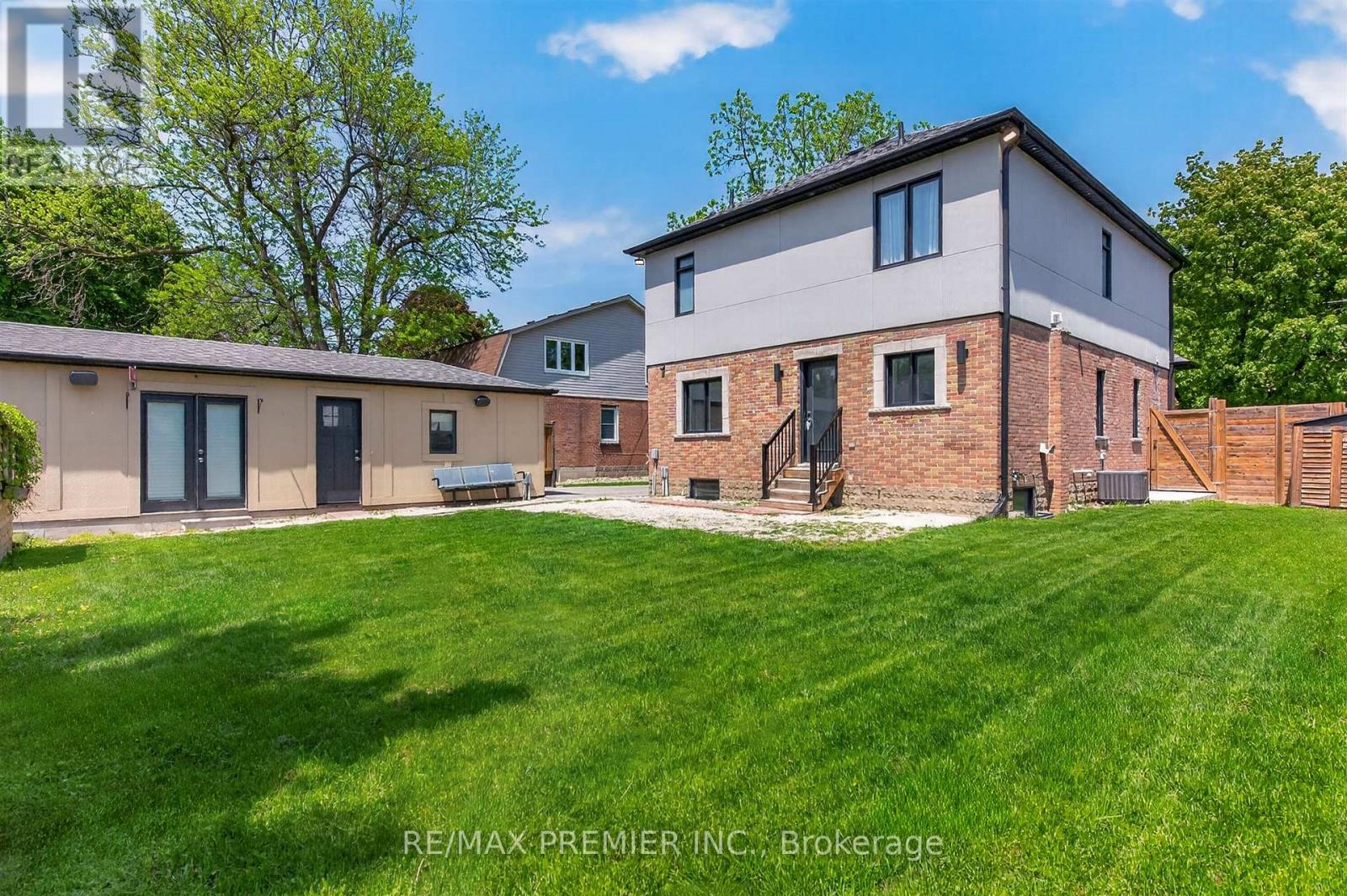 15 Fern Street, Brampton, Ontario  L6Y 1X3 - Photo 37 - W13431194