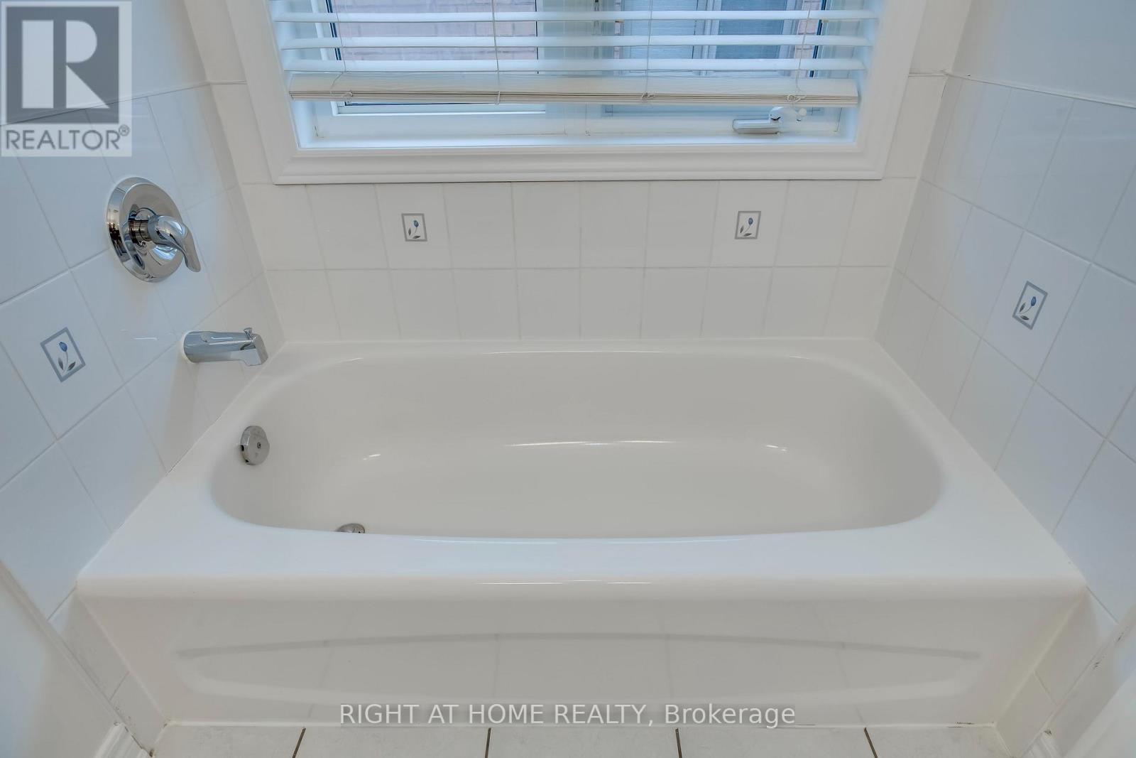 13 - 1015 Galesway Boulevard, Mississauga, Ontario  L5V 0A8 - Photo 20 - W13431466
