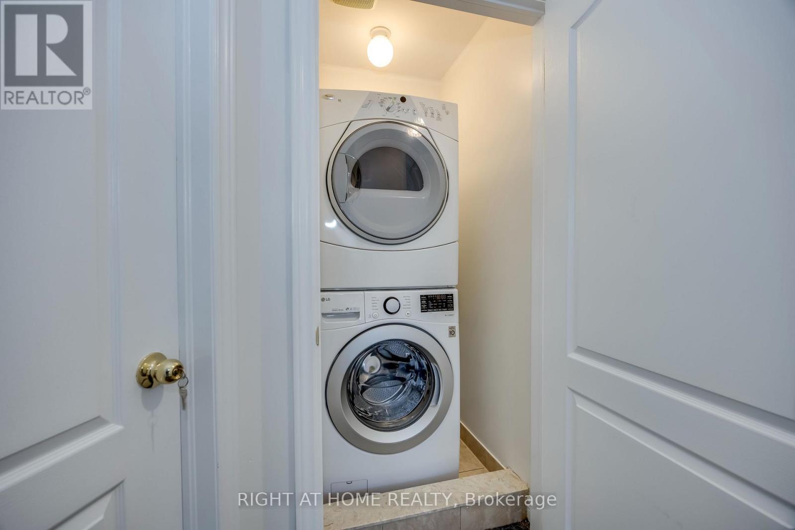 13 - 1015 Galesway Boulevard, Mississauga, Ontario  L5V 0A8 - Photo 31 - W13431466