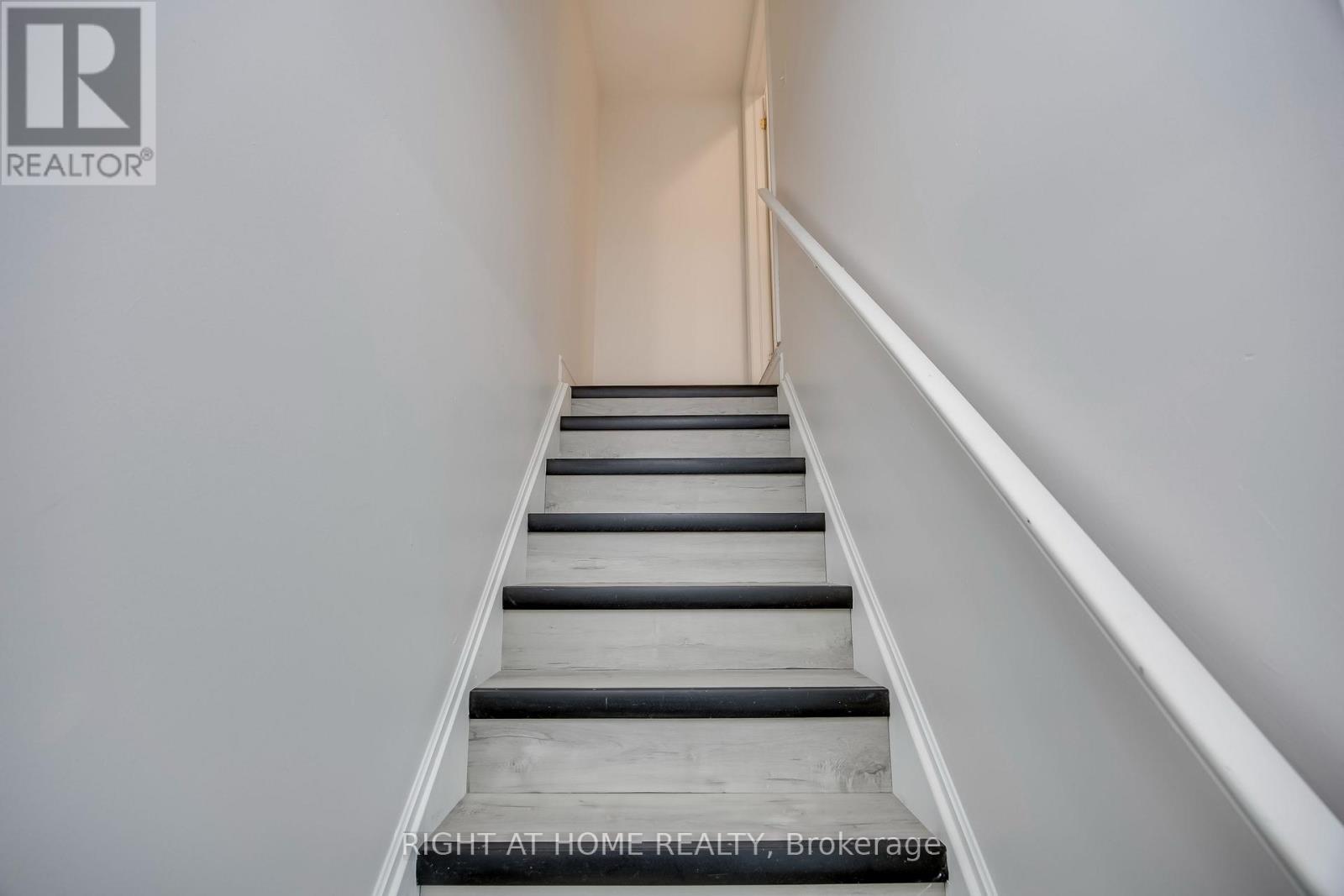 13 - 1015 Galesway Boulevard, Mississauga, Ontario  L5V 0A8 - Photo 32 - W13431466