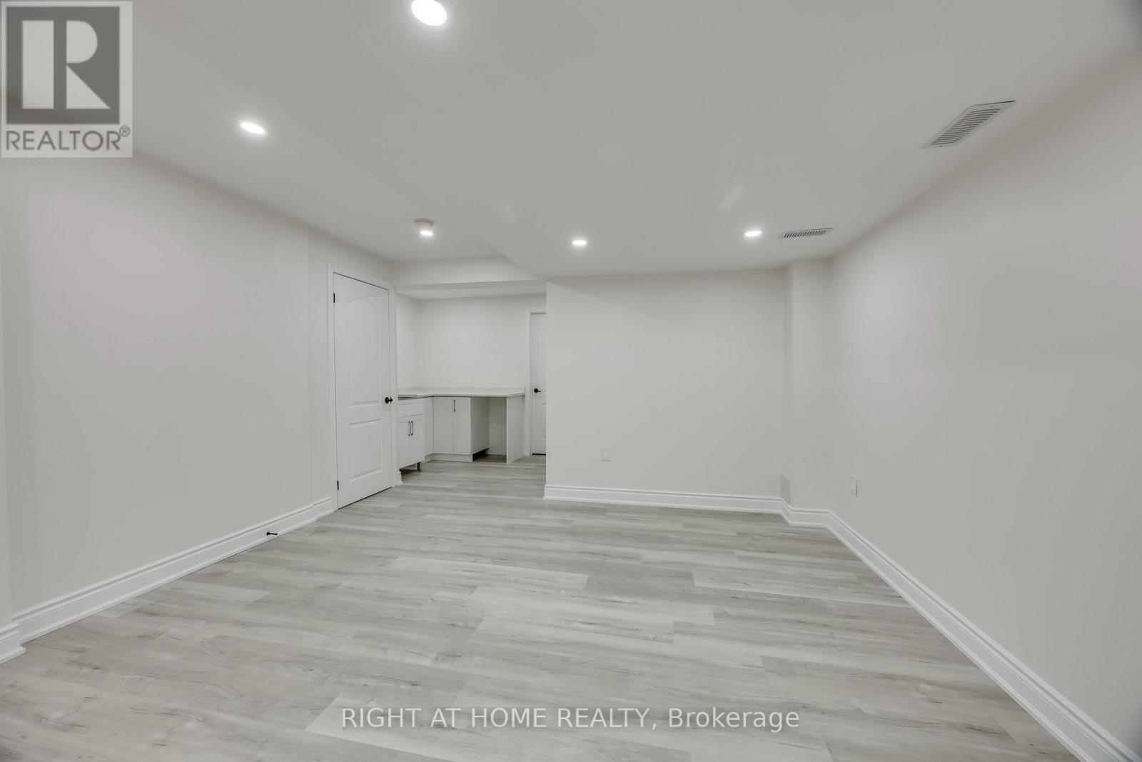 13 - 1015 Galesway Boulevard, Mississauga, Ontario  L5V 0A8 - Photo 34 - W13431466