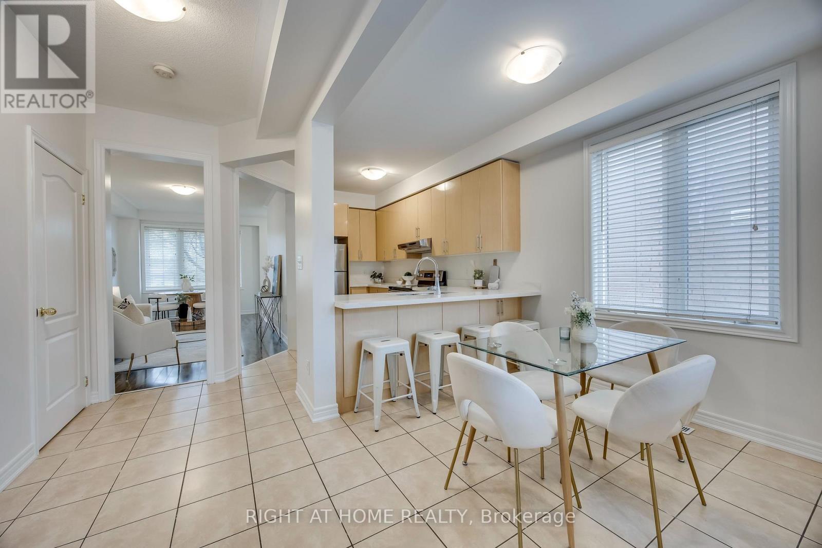 13 - 1015 Galesway Boulevard, Mississauga, Ontario  L5V 0A8 - Photo 6 - W13431466