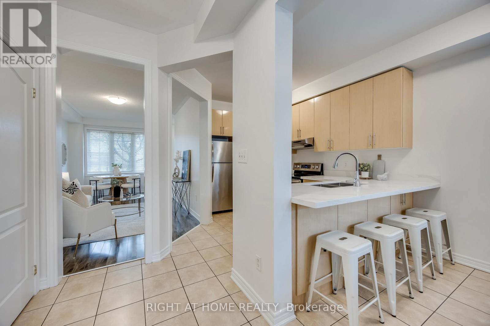 13 - 1015 Galesway Boulevard, Mississauga, Ontario  L5V 0A8 - Photo 9 - W13431466