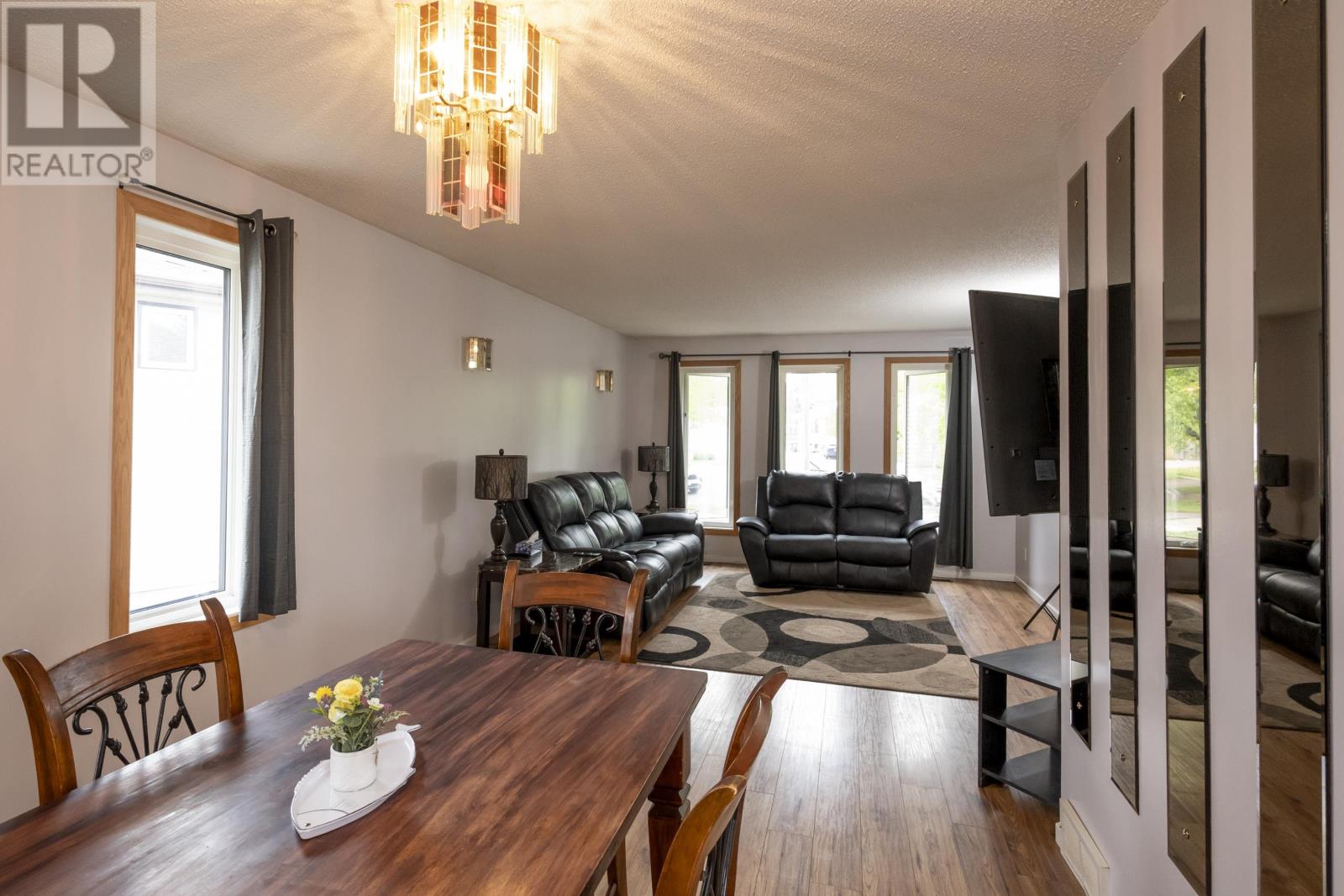 205 Linden Ct, Thunder Bay, Ontario  P7B 6R6 - Photo 11 - TB2601454