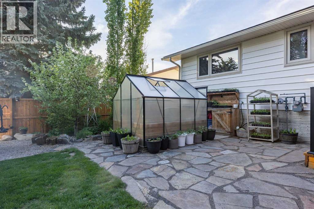 111 Silvergrove Green Nw, Calgary, Alberta  T3B 4H8 - Photo 34 - A2318686