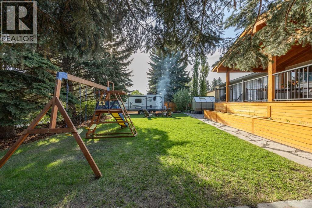 111 Silvergrove Green Nw, Calgary, Alberta  T3B 4H8 - Photo 36 - A2318686
