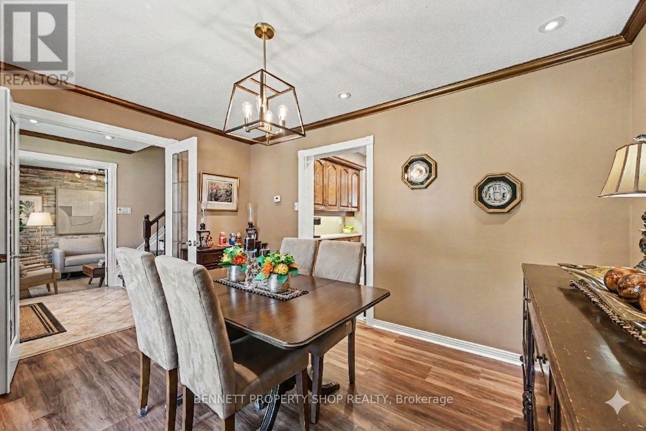 78 Meadowbank Drive, Ottawa, Ontario  K2G 0P5 - Photo 8 - X13431676