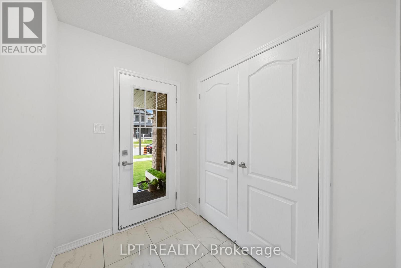 24 Bee Crescent, Brantford, Ontario  N3T 0V7 - Photo 8 - X13431436
