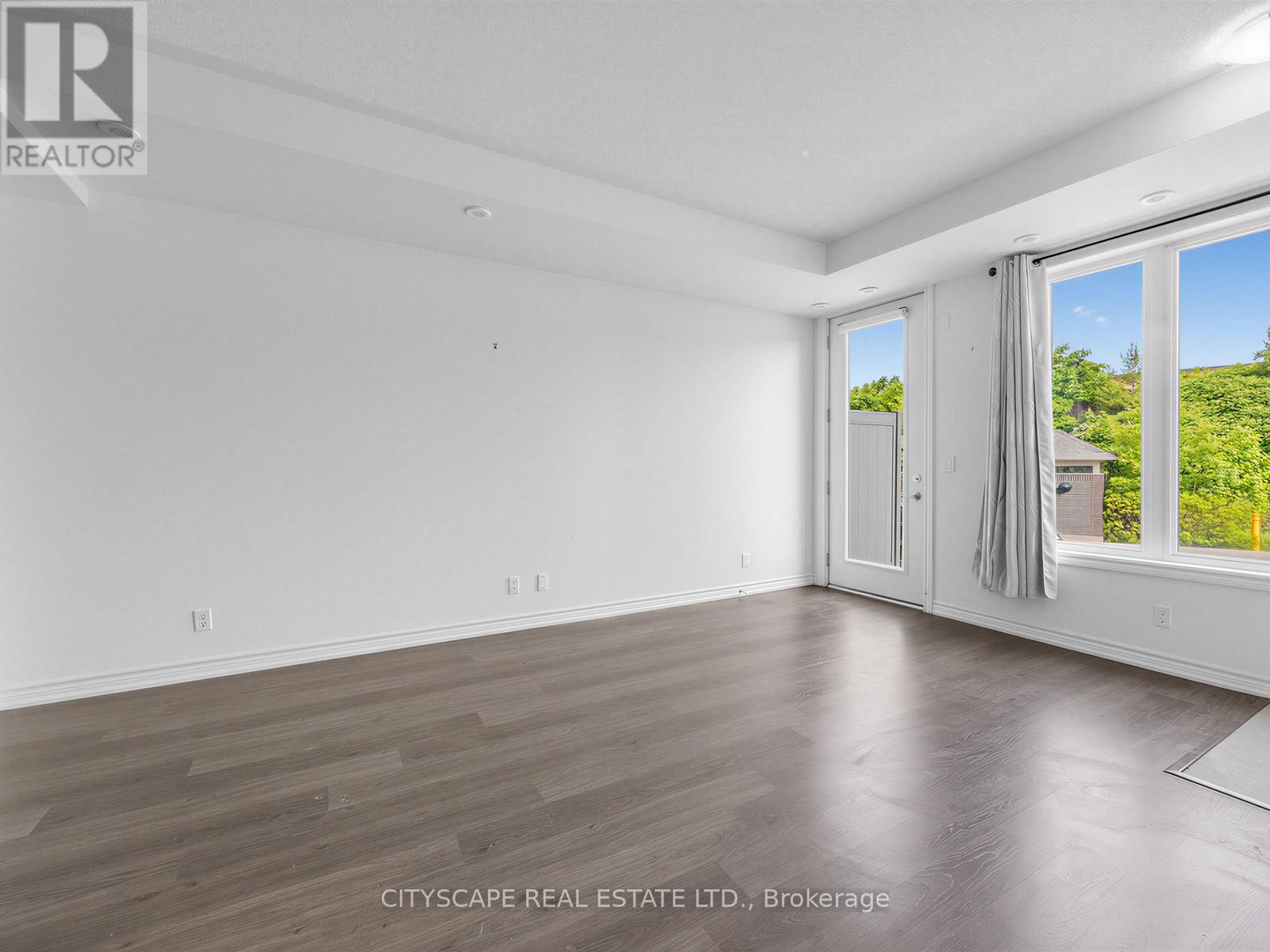 145 Long Branch Avenue, Toronto, Ontario M8W 0A9 - Photo 12 - W13415422