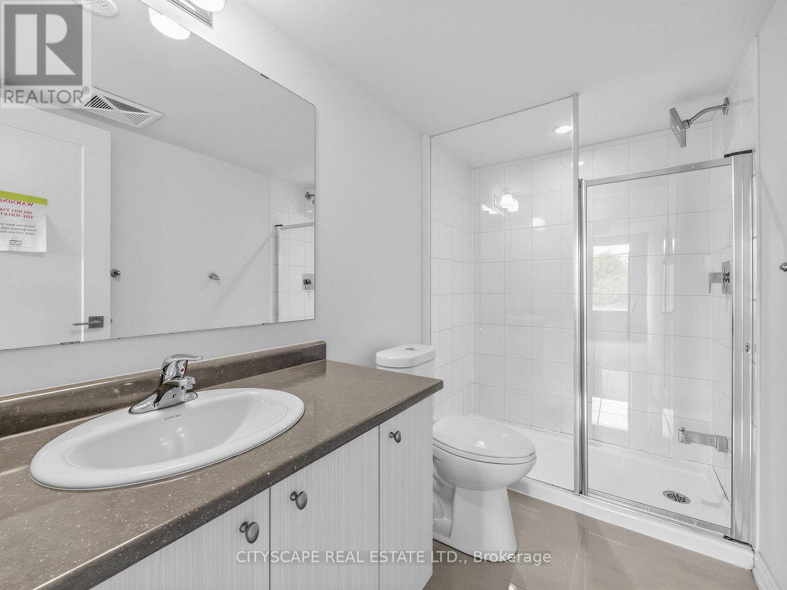 145 Long Branch Avenue, Toronto, Ontario M8W 0A9 - Photo 16 - W13415422