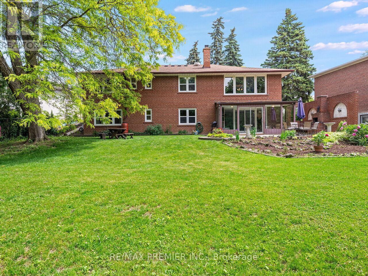 41 Florida Crescent, Toronto, Ontario  M9M 1P4 - Photo 37 - W13430318