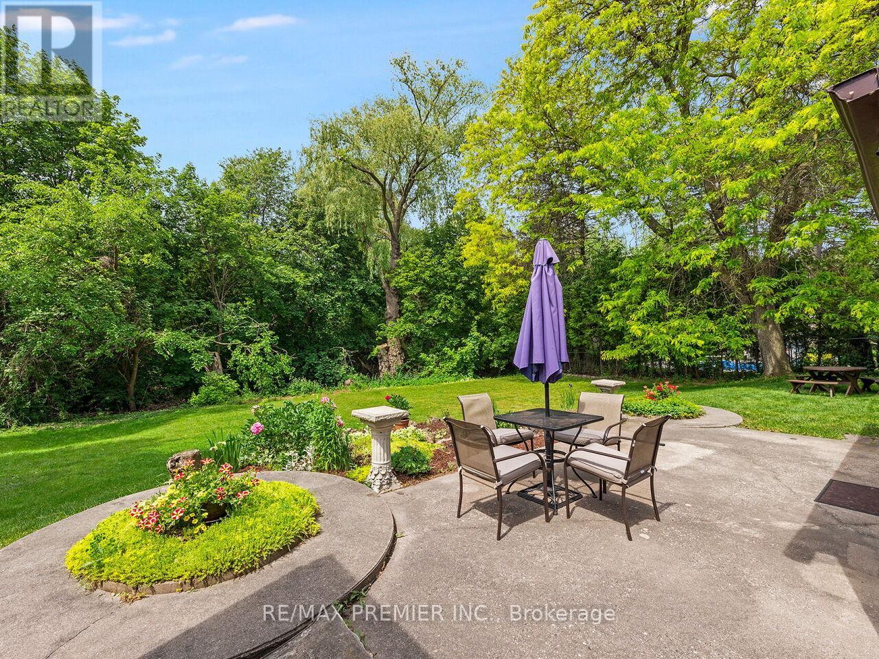 41 Florida Crescent, Toronto, Ontario  M9M 1P4 - Photo 31 - W13430318