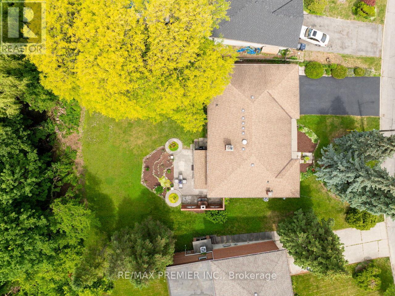 41 Florida Crescent, Toronto, Ontario  M9M 1P4 - Photo 40 - W13430318