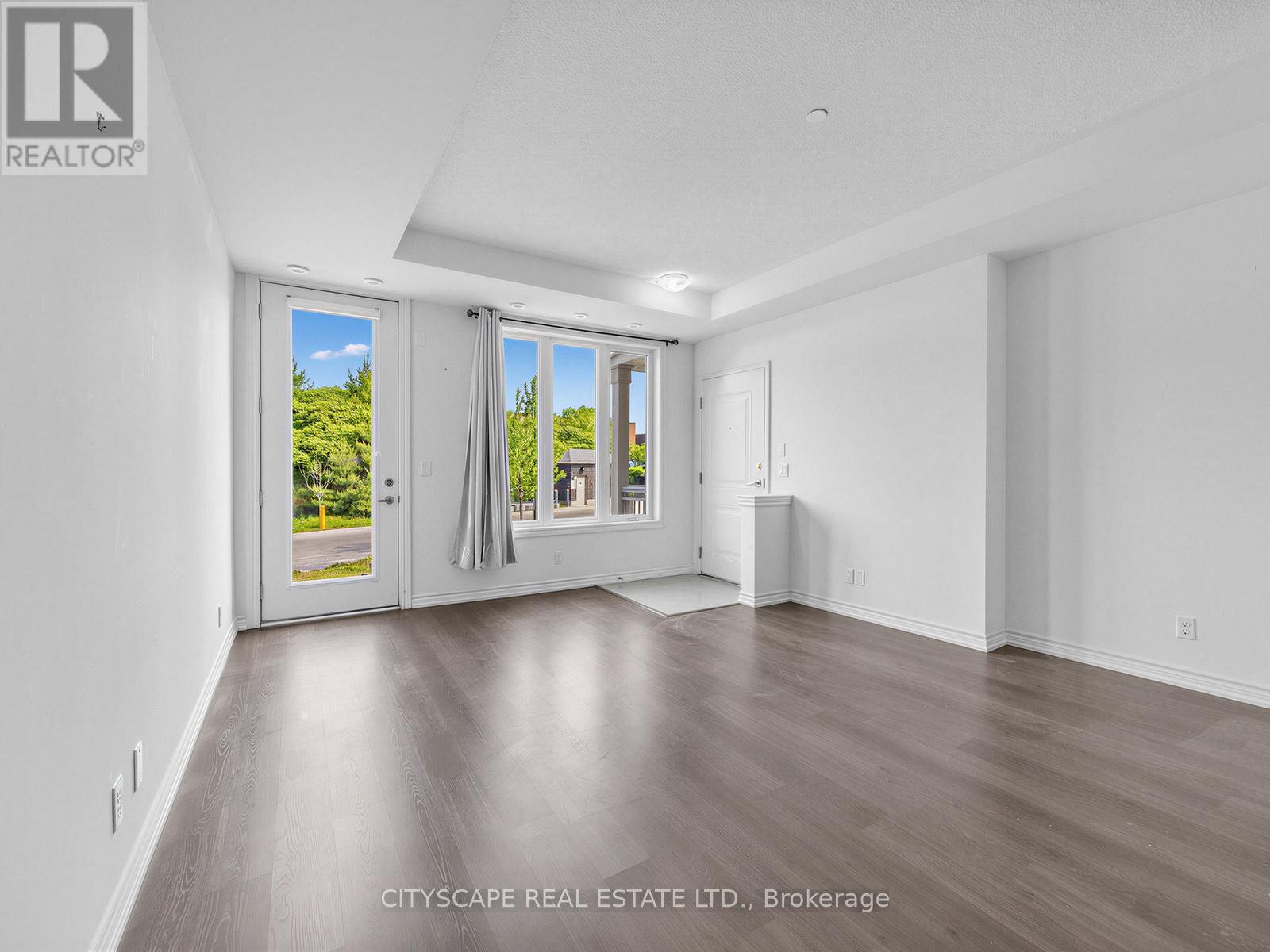 145 Long Branch Avenue, Toronto, Ontario M8W 0A9 - Photo 7 - W13415422