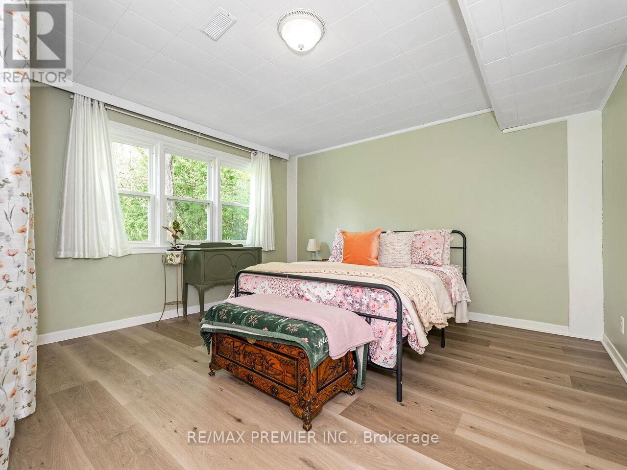 41 Florida Crescent, Toronto, Ontario  M9M 1P4 - Photo 27 - W13430318
