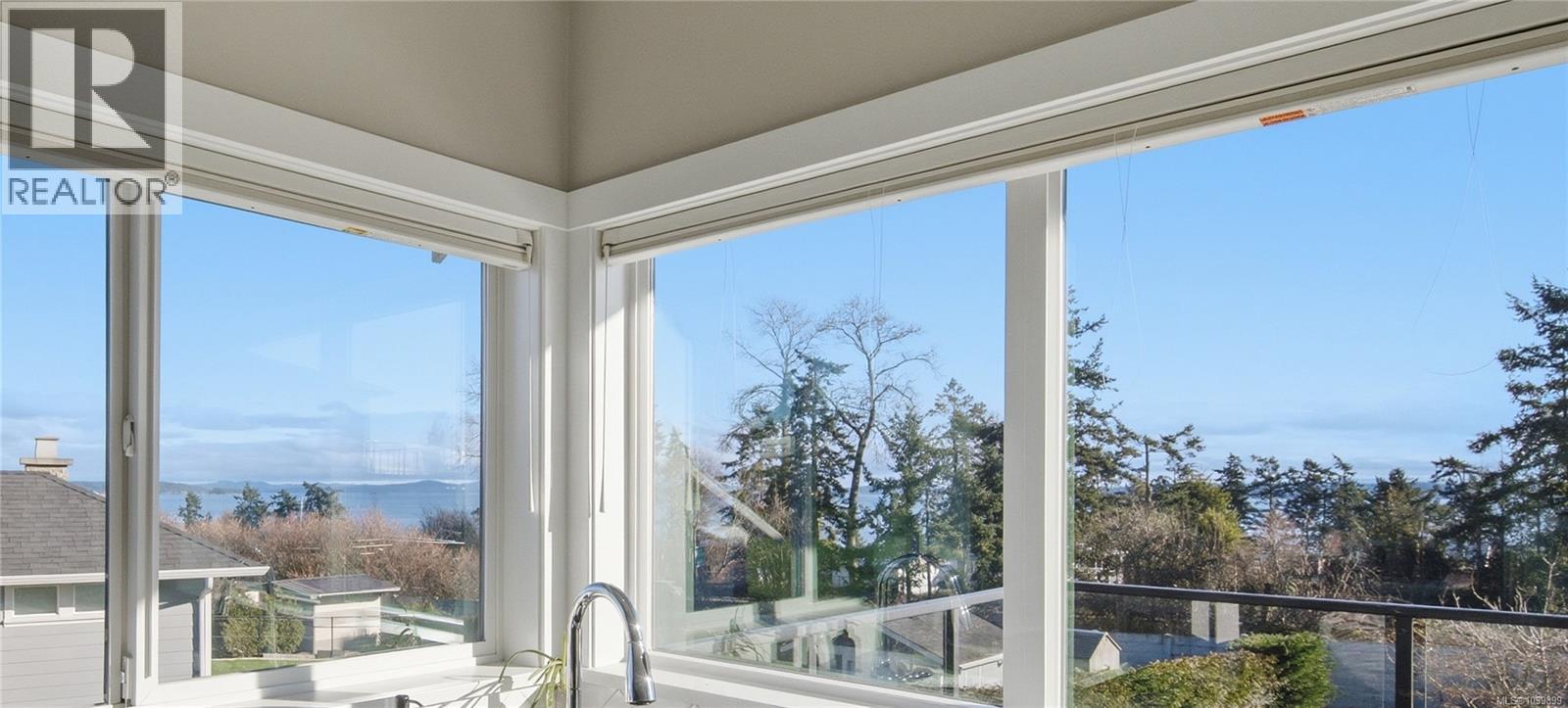 8711 Bourne Terr, North Saanich, British Columbia  V8L 1L8 - Photo 9 - 1039899