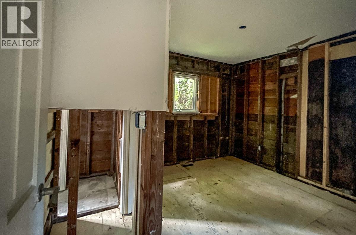 2000 Austin Avenue, Coquitlam, British Columbia  V3K 3R6 - Photo 18 - R3119328