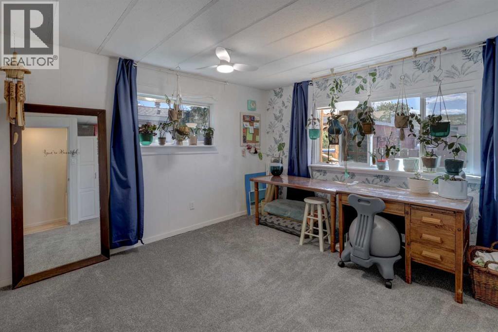 40, 3223 83 Street NW, Calgary, Alberta  T3B 5M8 - Photo 13 - A2320038