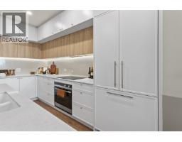 110 602 E 2ND STREET, North Vancouver, British Columbia