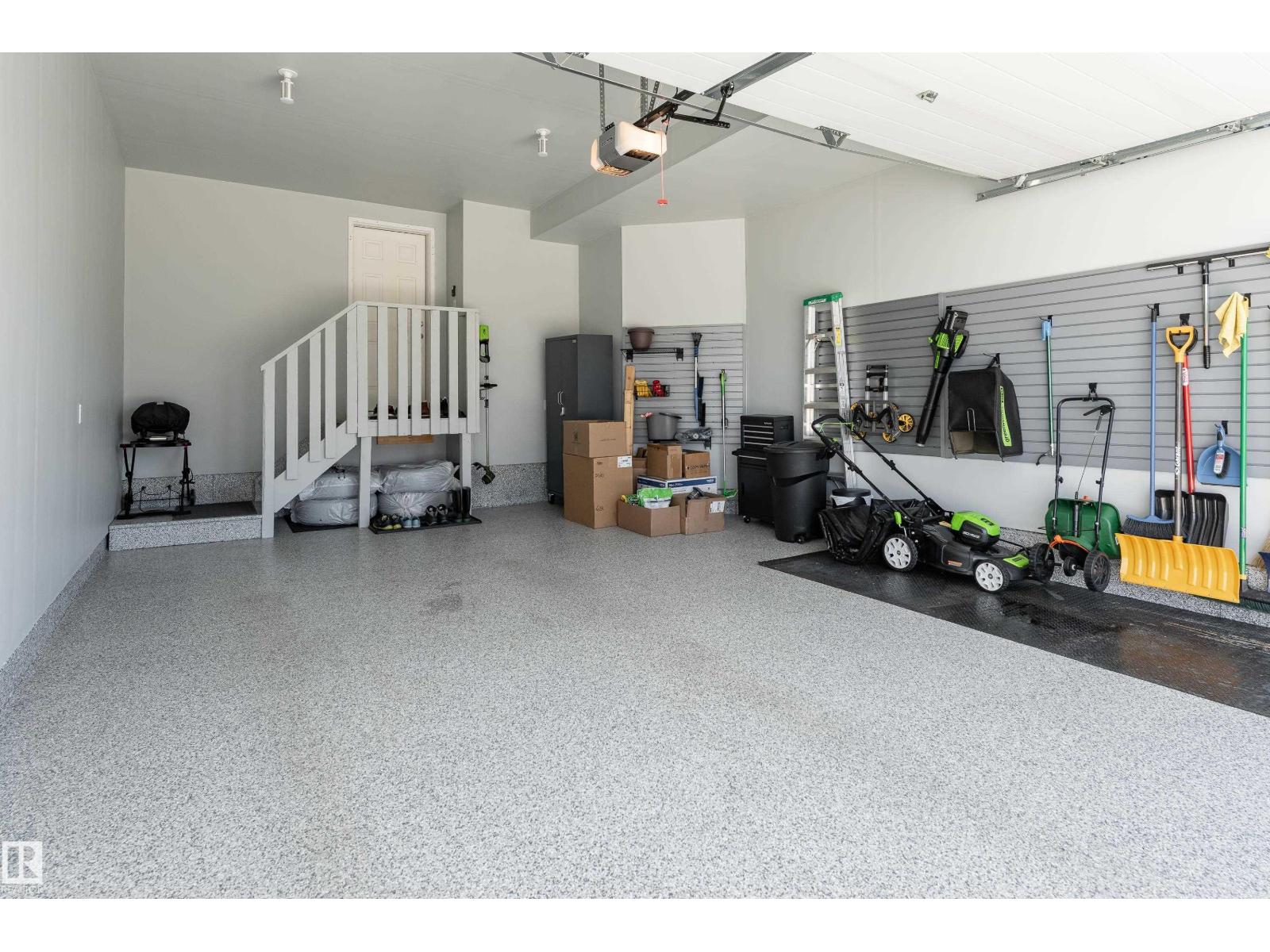 2520 152 Av NW, Edmonton, Alberta  T5Y 3Z1 - Photo 2 - E4493015