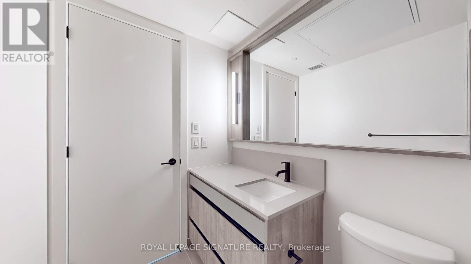 203 - 5 Lakeview Avenue, Toronto, Ontario M6J 0H3 - Photo 16 - C13424046