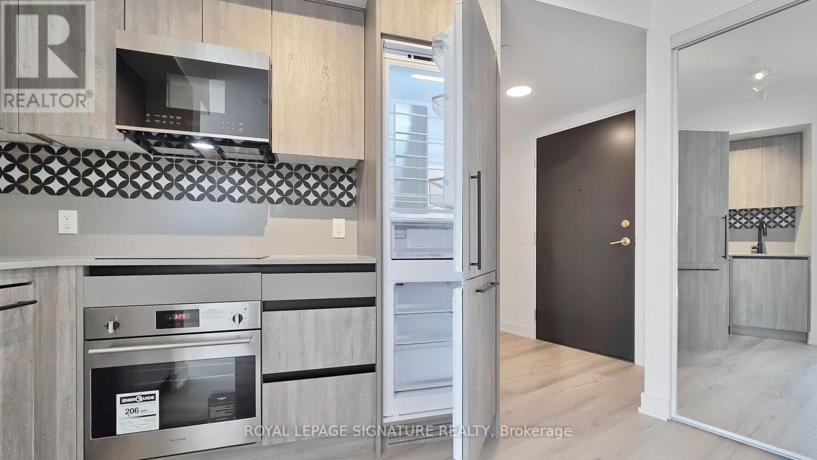 203 - 5 Lakeview Avenue, Toronto, Ontario M6J 0H3 - Photo 12 - C13424046