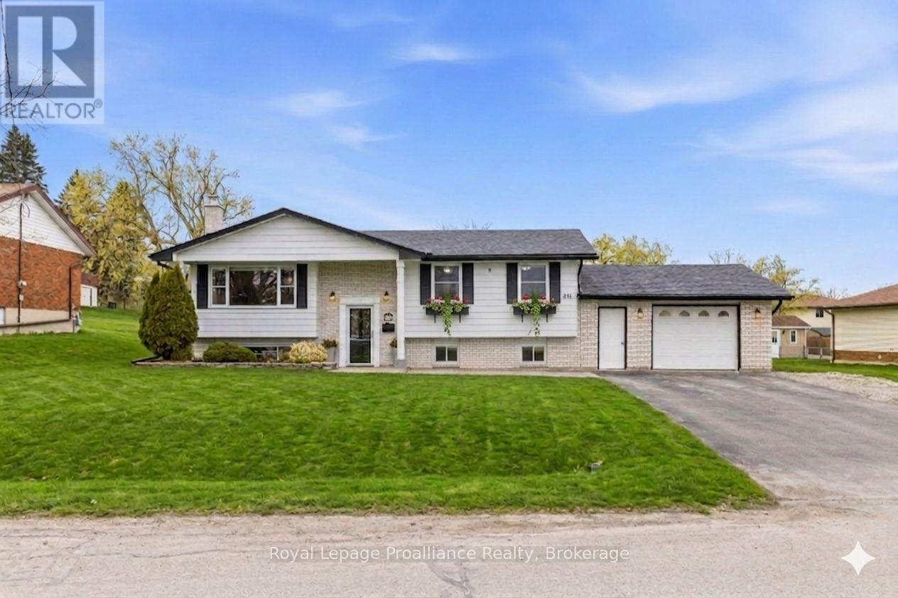 836 STEWART DRIVE, Peterborough, Ontario