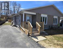 124 Hergott AVE, Elliot Lake, Ontario