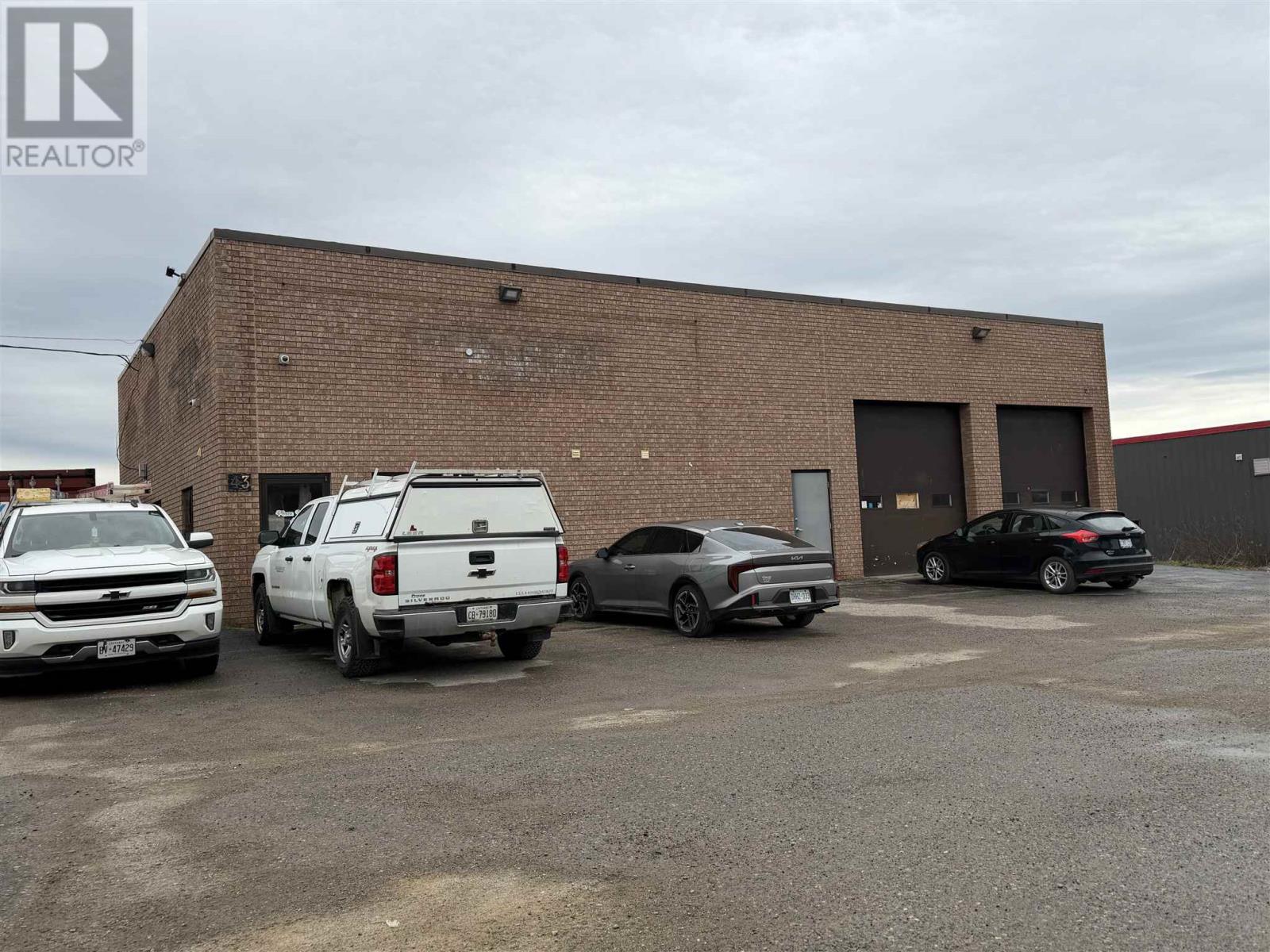 43 Industrial Park Cres, Sault Ste. Marie, Ontario  P6B 5P3 - Photo 2 - SM261067
