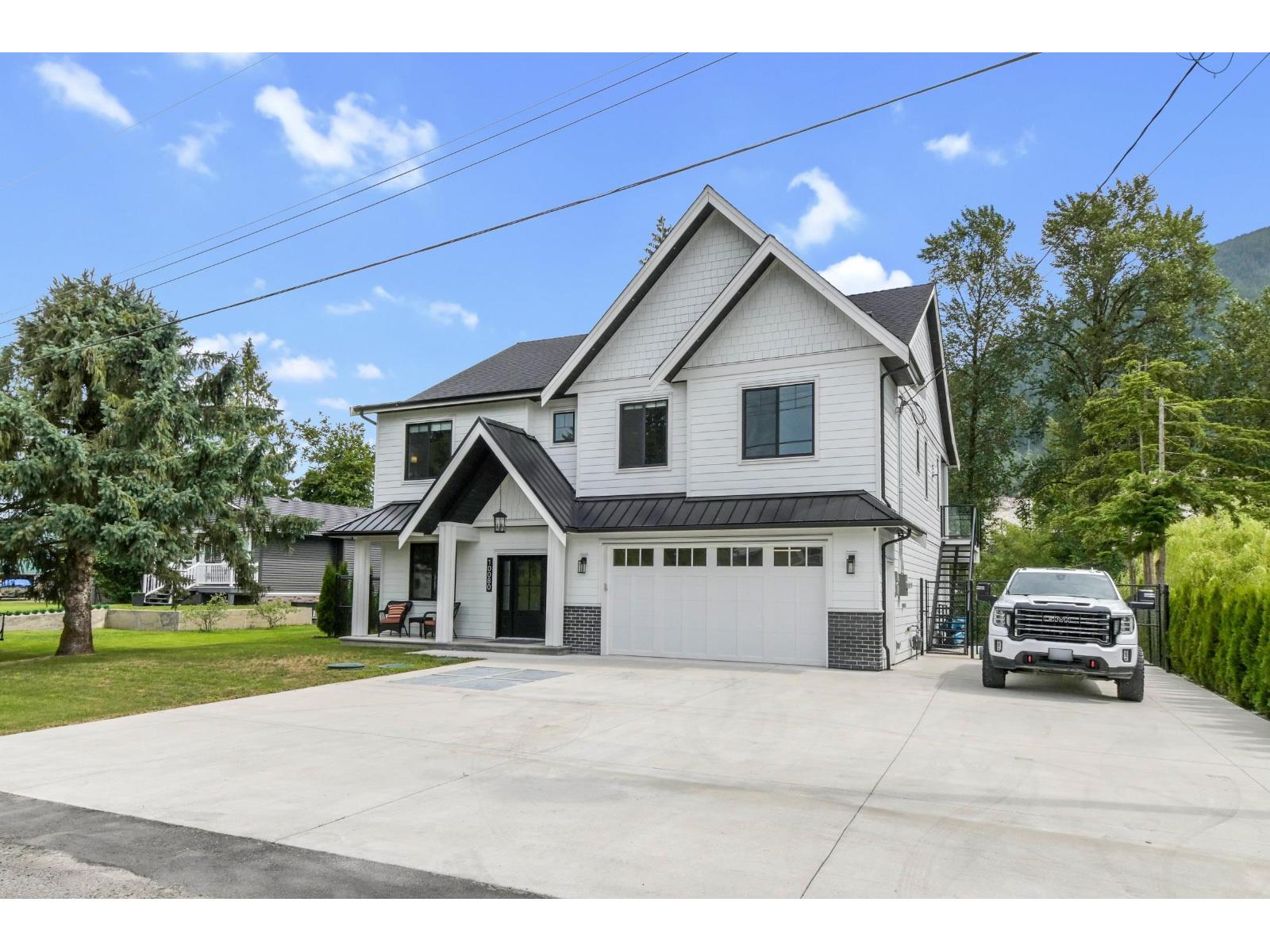 10080 Mountainview Road, Mission, British Columbia  V2V 4J1 - Photo 2 - R3134432