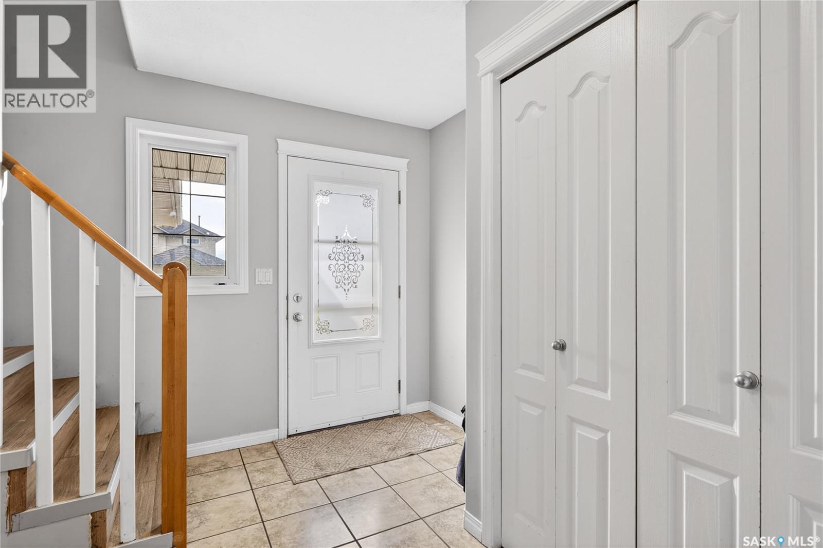 526 Beckett Crescent, Saskatoon, Saskatchewan  S7N 4X3 - Photo 3 - SK039066
