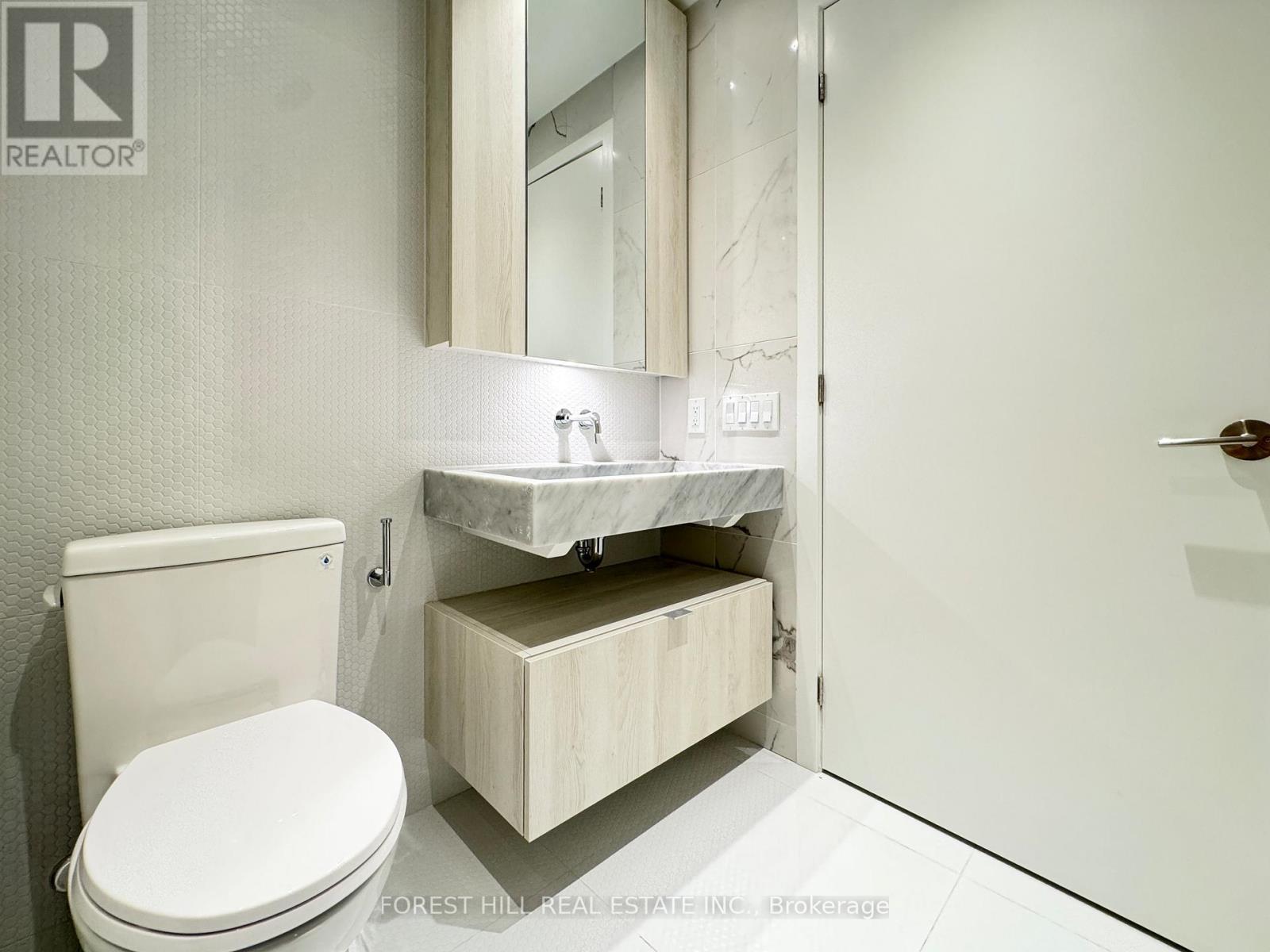 4508 - 11 Yorkville Avenue, Toronto, Ontario  M4W 0B7 - Photo 13 - C13431118