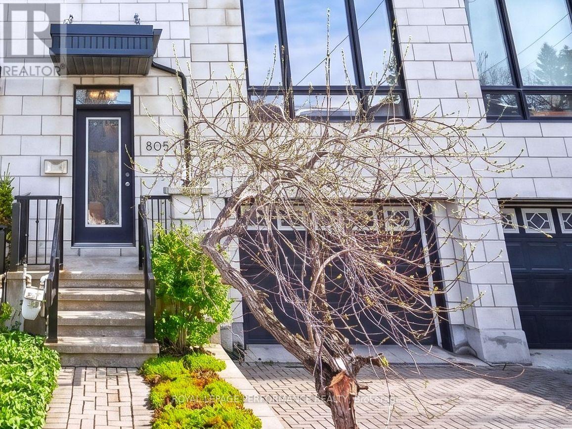 805 Kingsmere Avenue, Ottawa, Ontario  K2A 3J8 - Photo 4 - X13157358