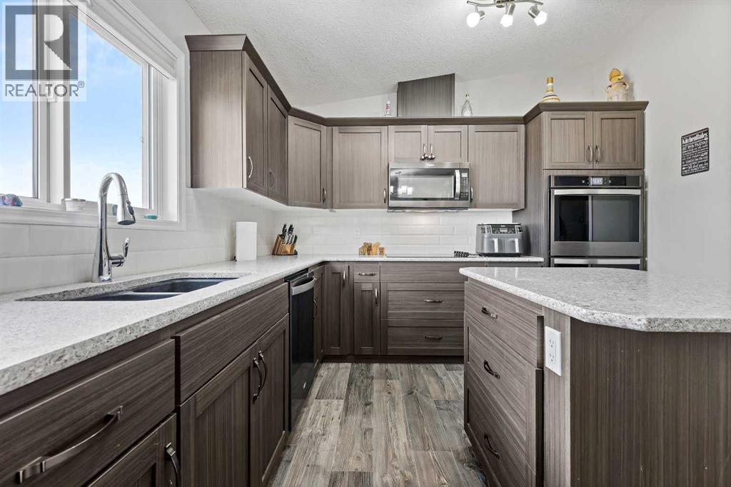 241003 Range Road 235, Rural Wheatland County, Alberta  T1P 2B5 - Photo 16 - A2314185