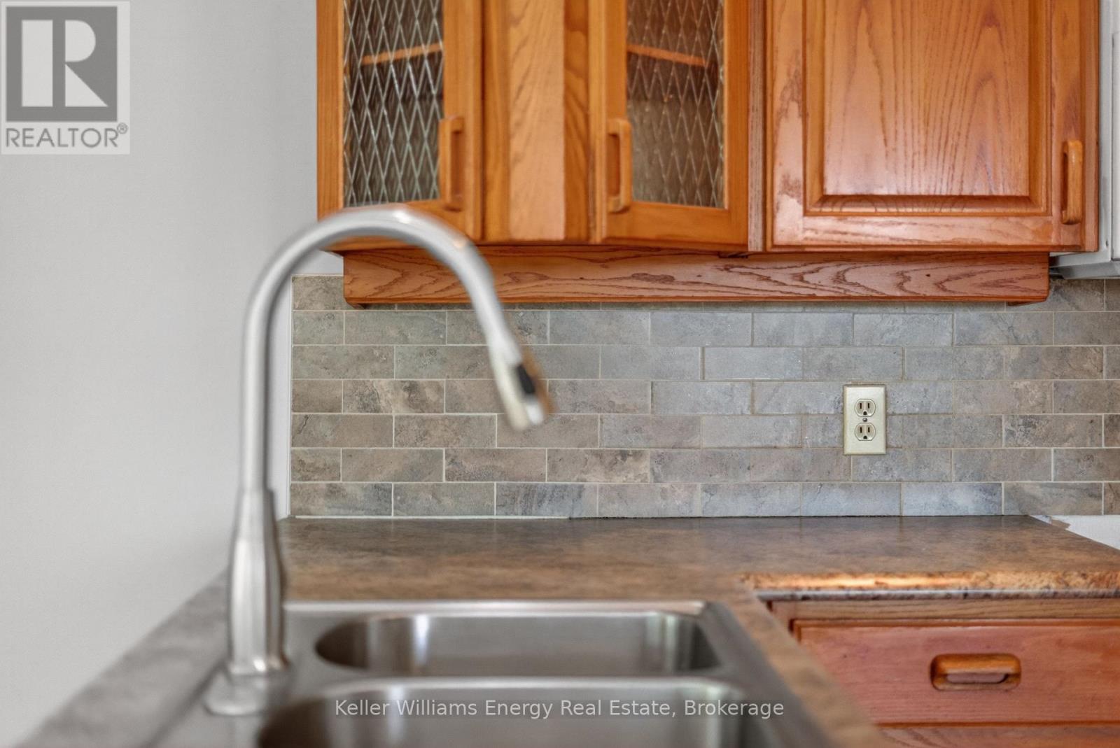 658 Ridge Road, Prince Edward County, Ontario  K0K 2T0 - Photo 14 - X13431930