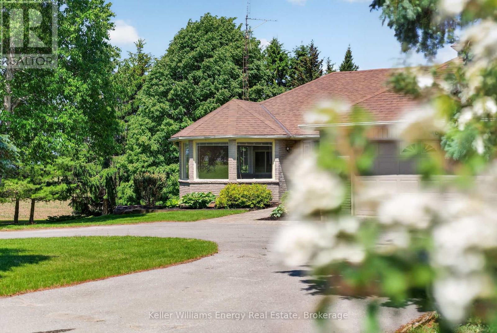 658 Ridge Road, Prince Edward County, Ontario  K0K 2T0 - Photo 2 - X13431930