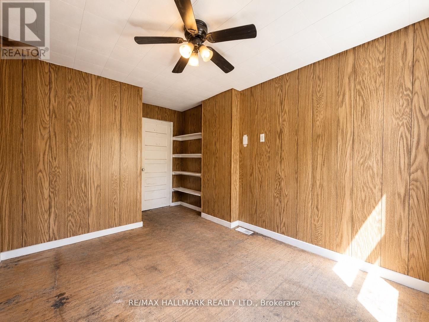 71 Boulton Avenue, Toronto, Ontario  M4M 2J4 - Photo 16 - E13431768