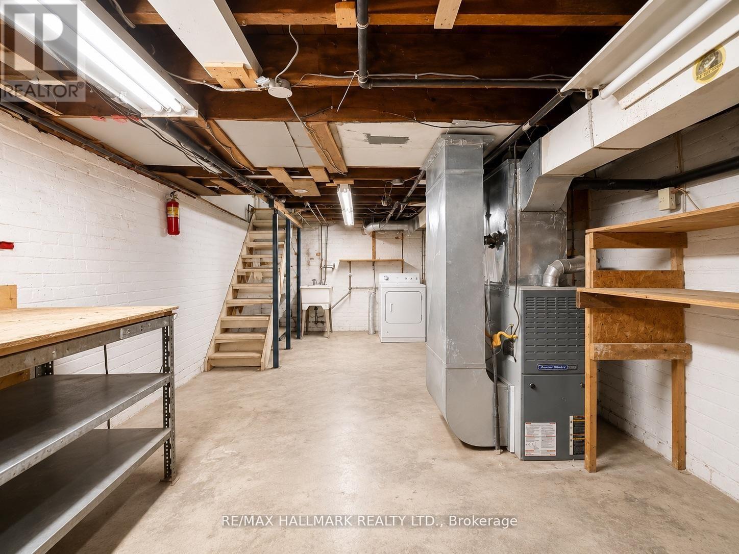 71 Boulton Avenue, Toronto, Ontario  M4M 2J4 - Photo 18 - E13431768