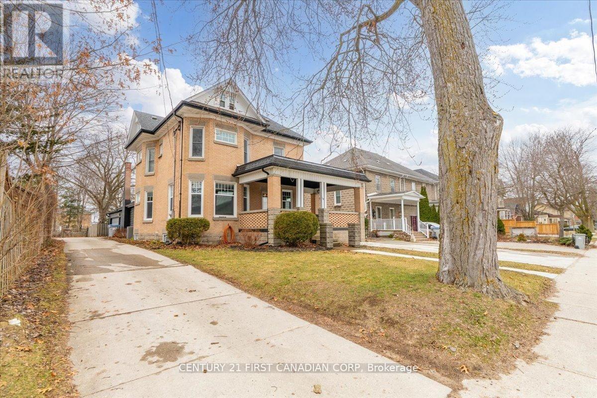 18 Colborne Street, Strathroy-Caradoc, Ontario  N7G 2L9 - Photo 3 - X13432190